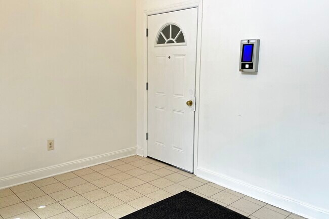 Photo - 12B Leva Dr Unit D 12