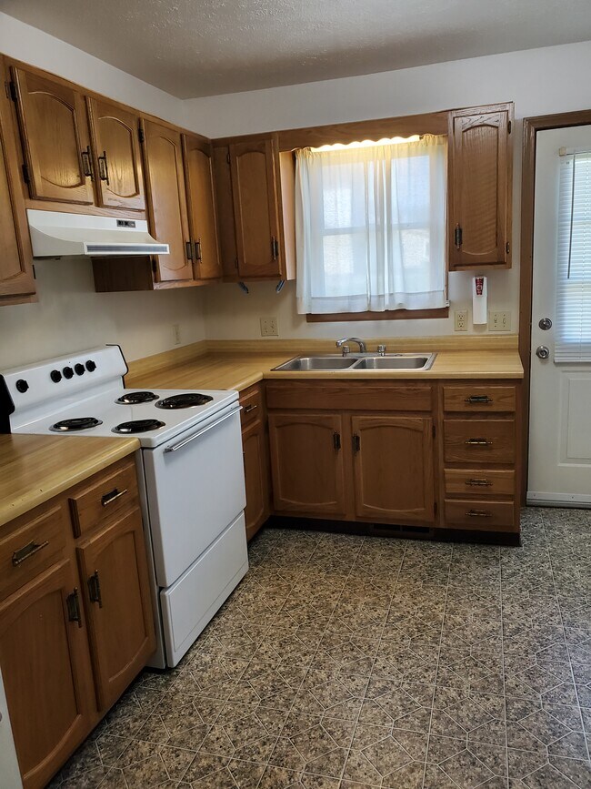 379 Dille St Apartments Unit 381 Dillie Street WV