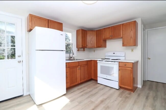 Photo - 31 Kennedy Dr