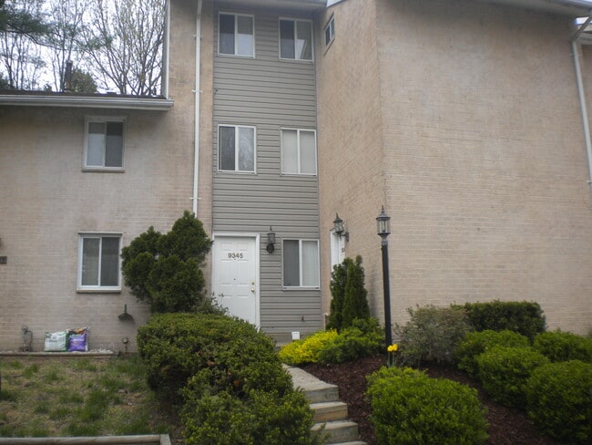 Front Elevation - 9345 Reader Ln Unit A