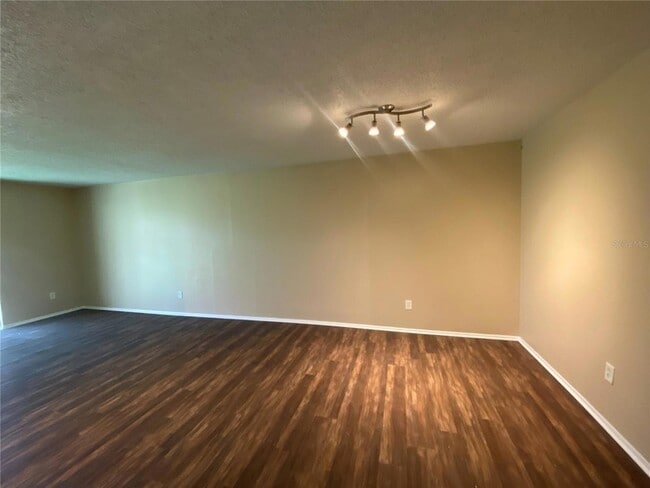 Photo - 4411 Shady Terrace Ln Condo Unit 212