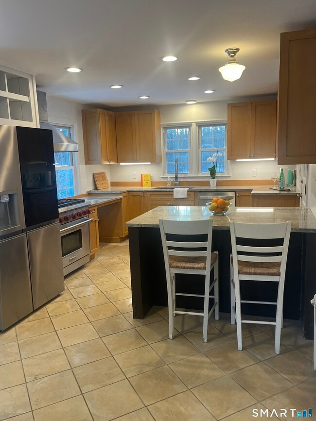 Photo - 81 Black Rock Tpke