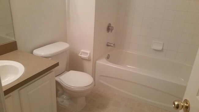 Photo - 1243 Charlesworth Dr