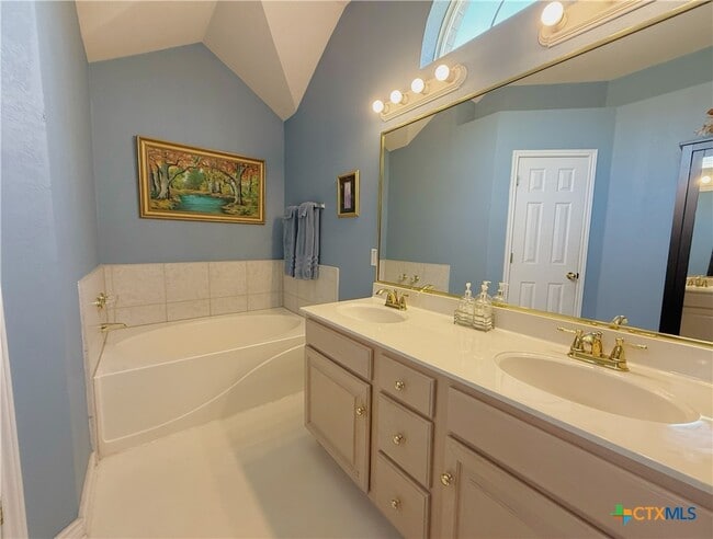 Photo - 2314 Kingsbury Dr