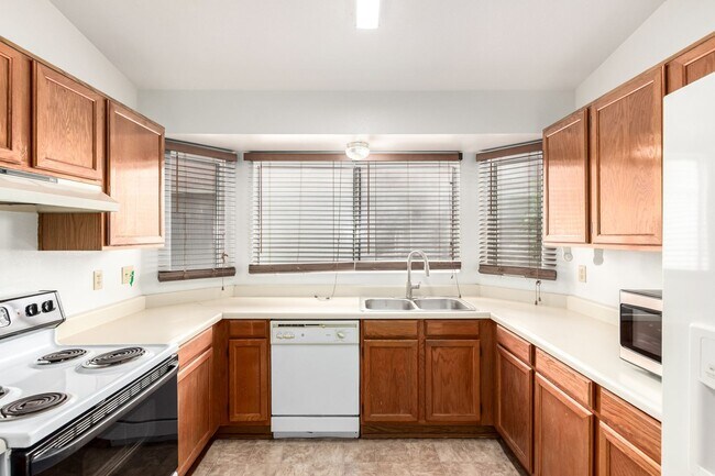Building Photo - Beautiful Single-Level Home in Peoria!