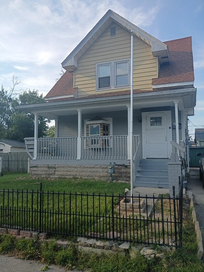 Building Photo - 1519 Vinal St