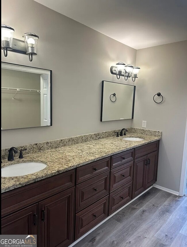 Photo - 3 S Riversong Ln