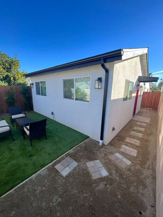 Building Photo - Haynes Unit 22505 Rental