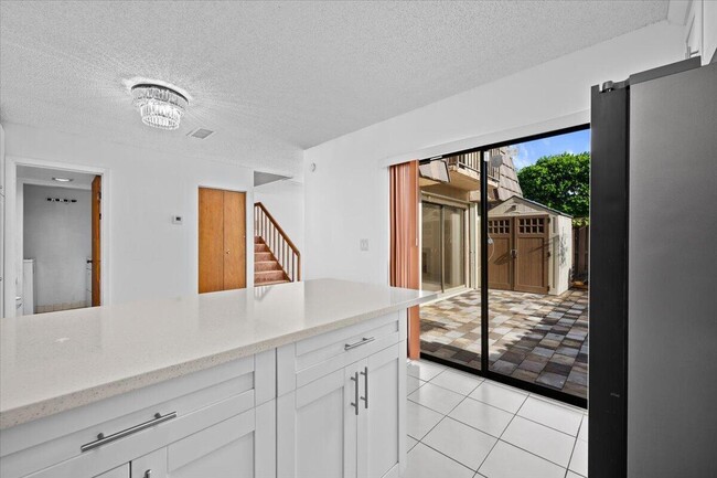 1560 Forest Lakes Cir