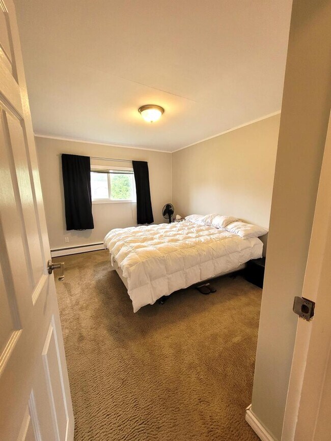 Photo - 3 bedroom in Kitimat BC V8C 1X6