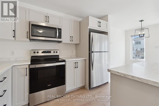 Photo - 47 Staples Blvd