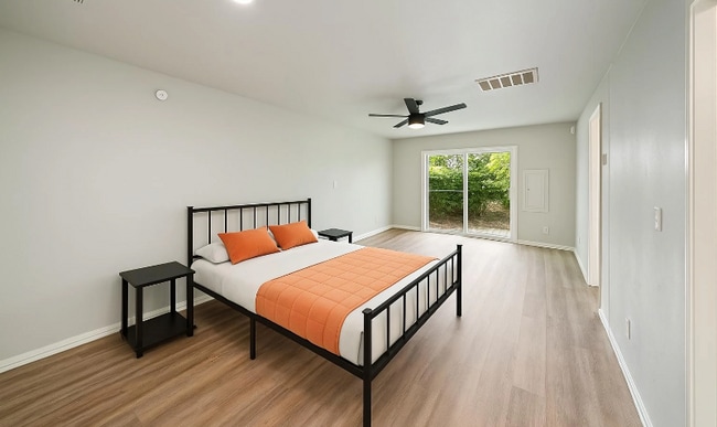 Photo - 610 W Fairview St