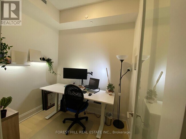 Photo - 25 Water Walk Dr Unit Rg27