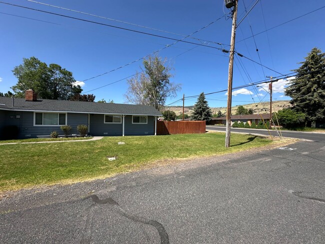 Photo - 5301 Bel Aire Dr