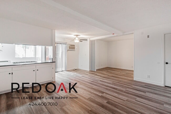 Building Photo - 8614 Woodley Ave Unit 117 Rental