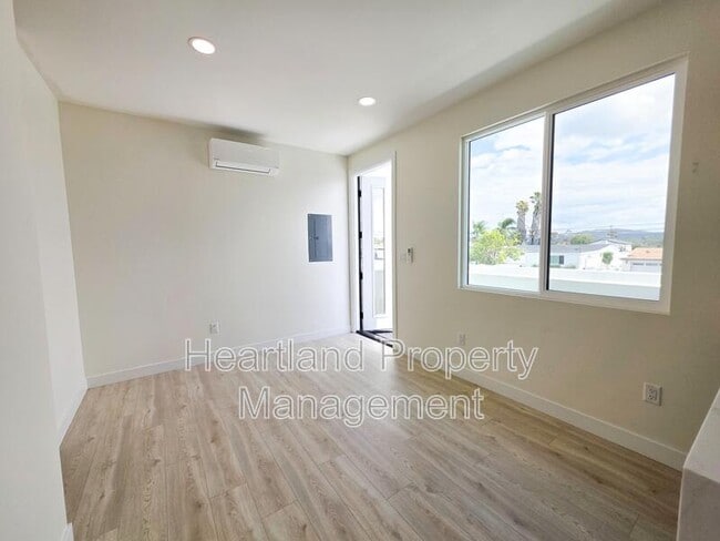 Photo - 3348 Lockwood Dr Unit #02