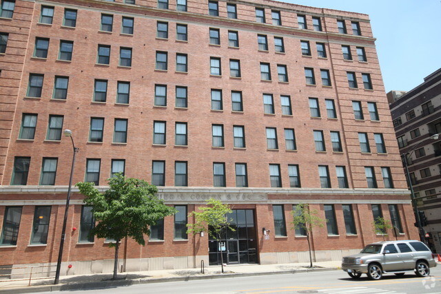 Building Photo - 1545 S State St Rental