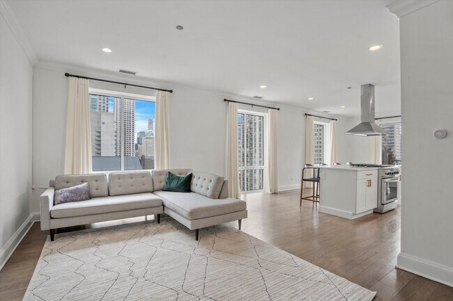 Photo - 60 W Erie St