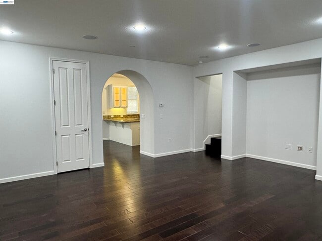 6042 W Branch Rd