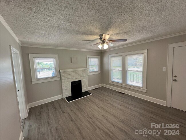 Photo - 1103 Jackson St