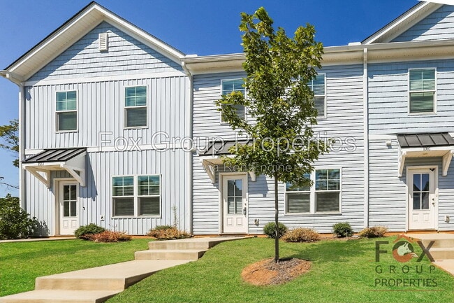 108 Dogwood Vlg Trl