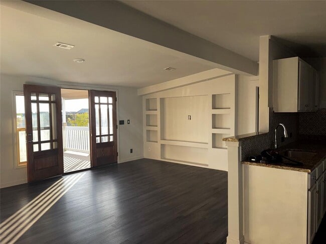 Photo - 120 Scarlet Ibis Pass