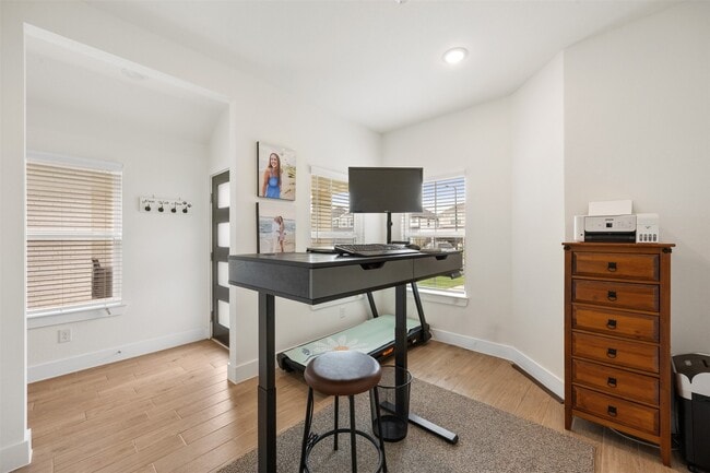 Photo - 19375 Poppy Vlg Cir