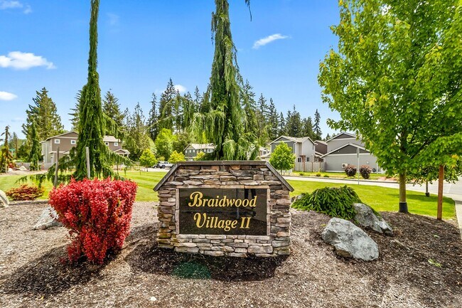 Photo - New Braidwood Village Home for Rent!
