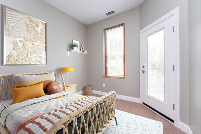 Townhouse Apartments