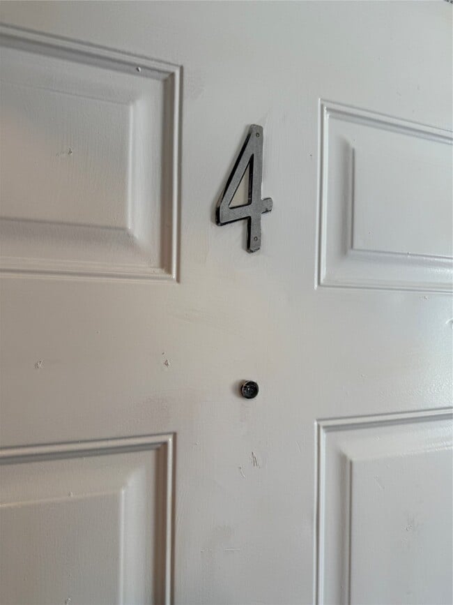 Building Photo - 3002 Market St Unit 4