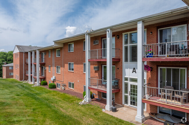 Photo - Highview Gardens Apartments