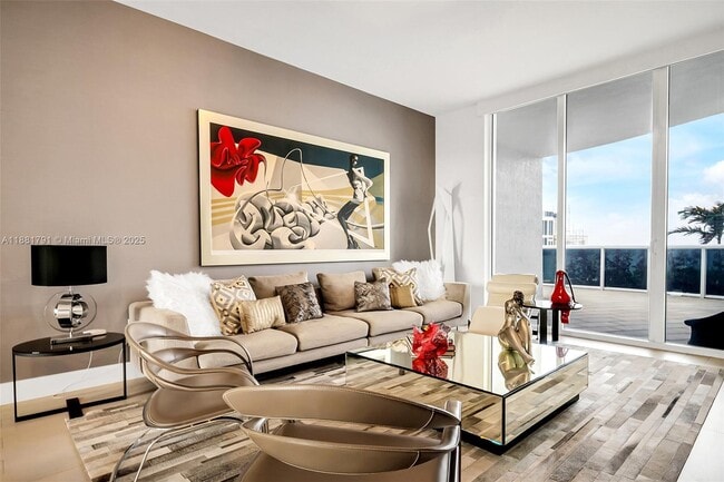 Photo - 15901 Collins Ave Unidad 404