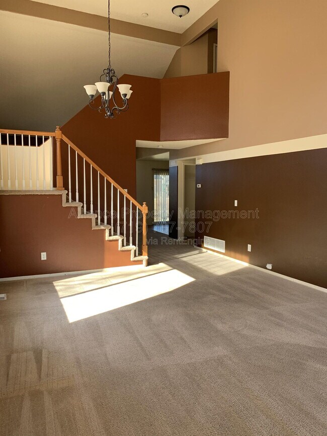 Photo - 212 Oxbow Dr