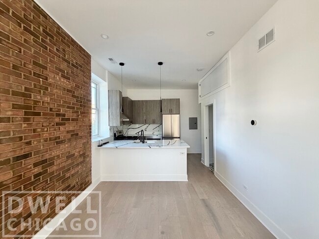 Photo - 1236 W Hubbard St Unidad 2S