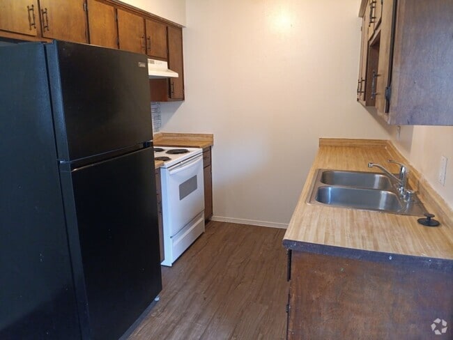 Building Photo - 304 Dunes Pl SE Unit 1 Rental