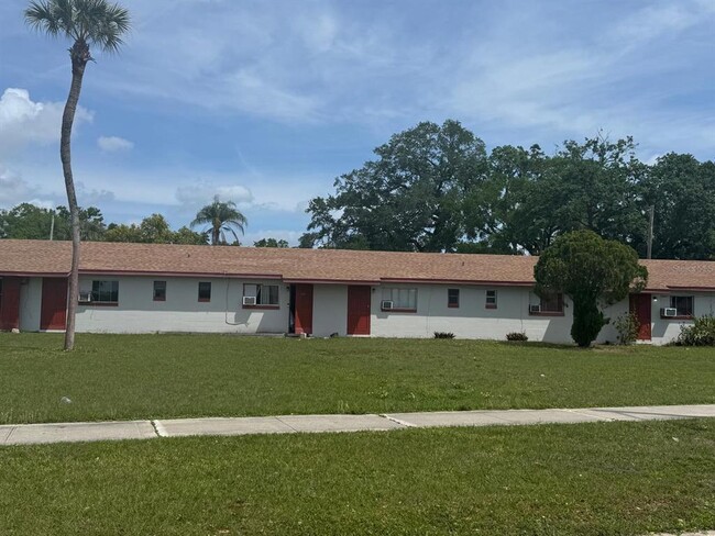 Building Photo - 2200 W Jackson St Rental