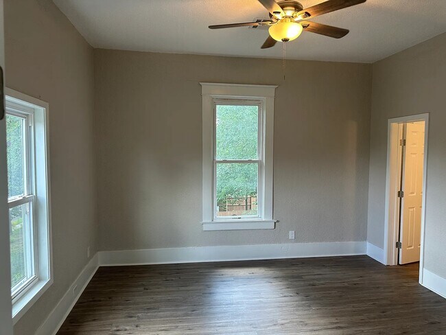 Photo - 926 N 14th St