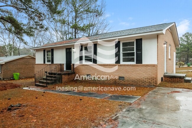 300 Forestwood Dr