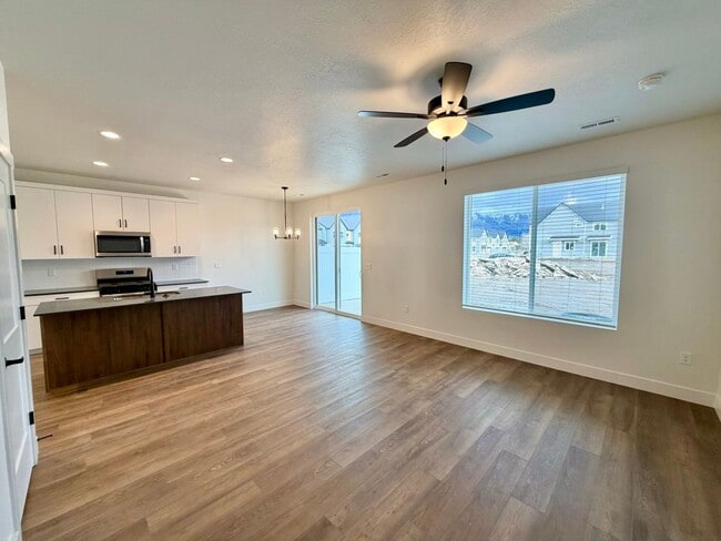 Photo - Brand New Rental Alert – JDC Ranch, Plain City!