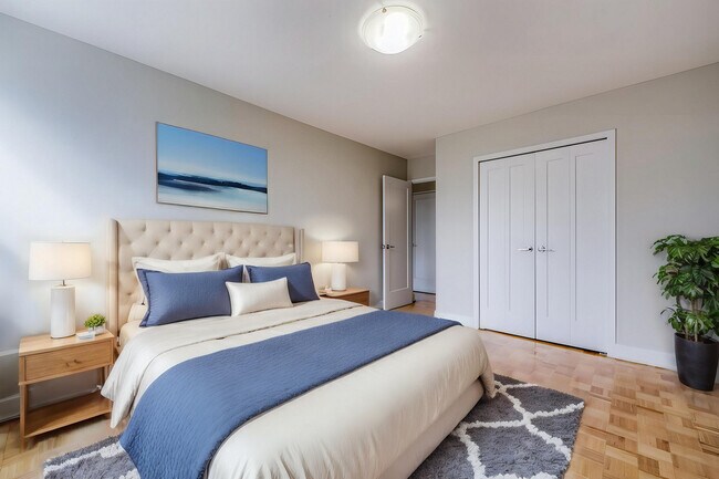 Photo - Royale Towers