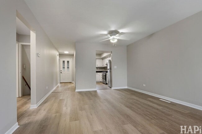 Photo - 920 Pleasant St