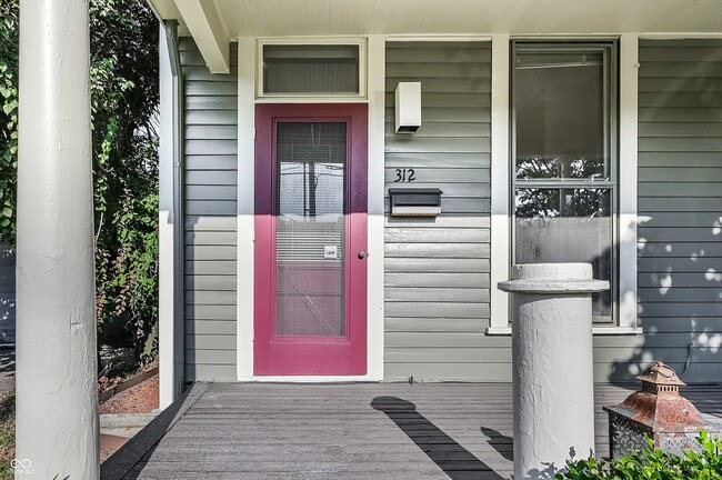 Photo - 312 N College Ave