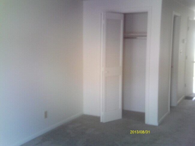 Photo - 122 Hurst Dr