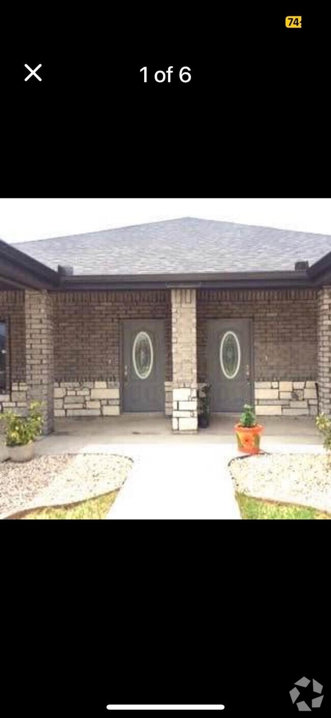 Building Photo - 1217 Escondido Ln W Unit A Rental