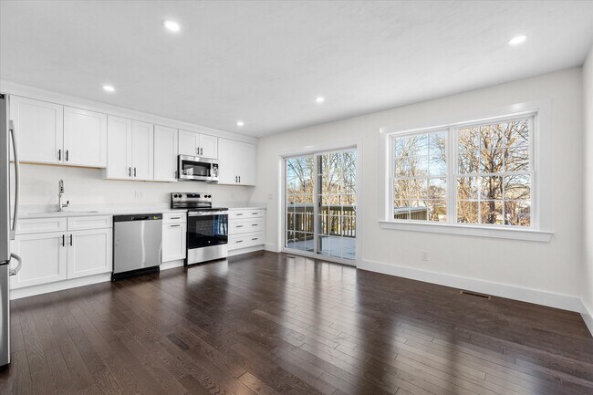 Photo - 89 Boston Avenue