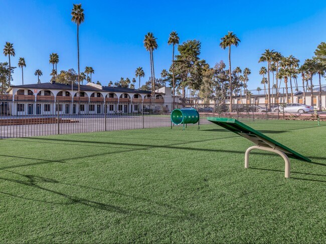 Photo - LUMINA ON 19th APARTMENTS