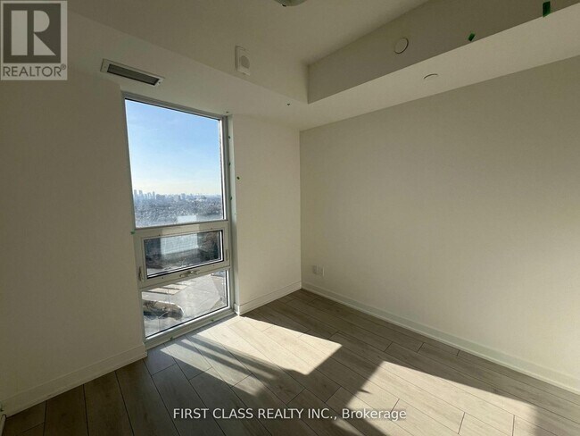 Photo - 2031 Kennedy Rd Unit 2317