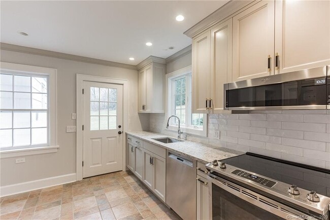 Photo - 49 Sunset Dr