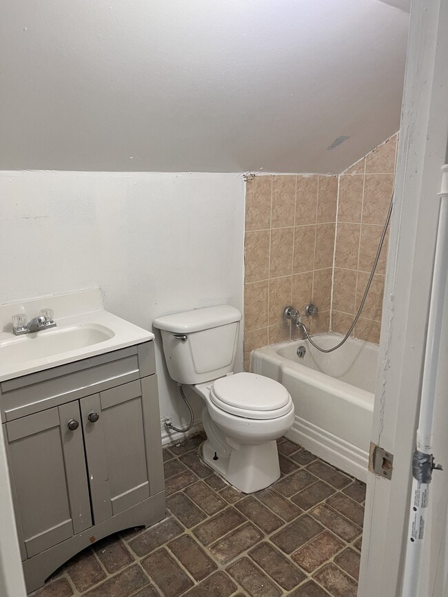 Photo - 2006 Grace St Unit 1