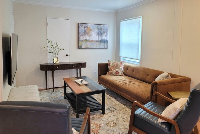 Photo - 2028 Pimmit Dr Unit SI ID1473419P